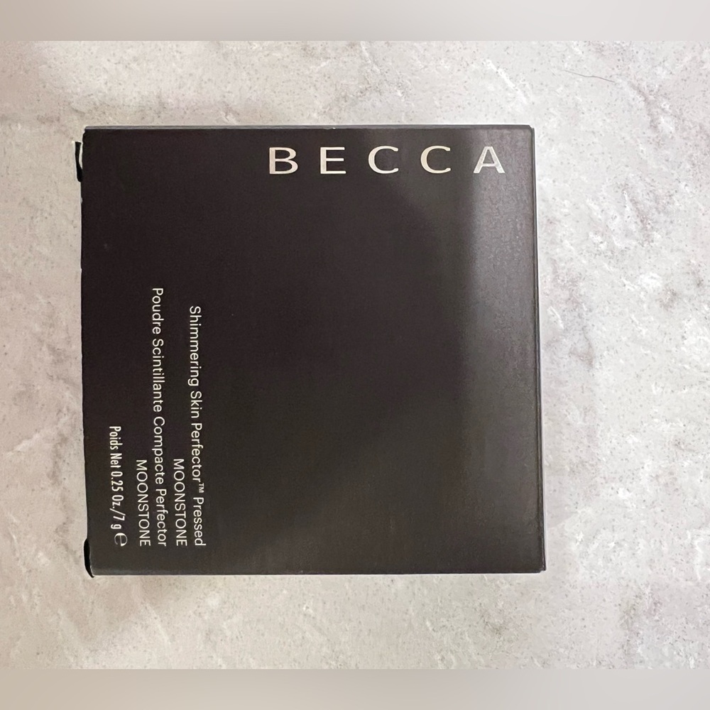 BECCA pressed highlighter moonstone brand new